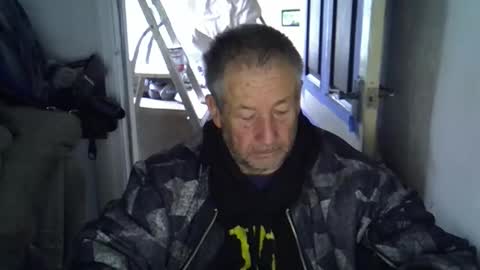 projectorepson online show from 10-20-25, 04:18