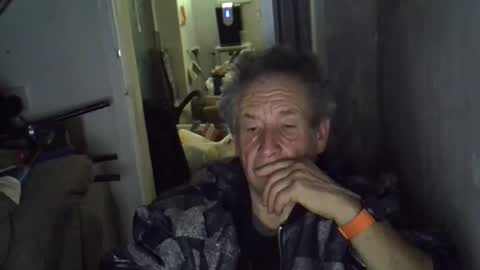 projectorepson online show from 12-03-25, 06:39