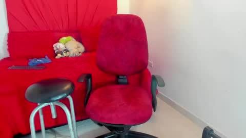 Snapshot of prometeo353293 chatting on 11-18-25, 12:53 prometeo353293 online show from 11-18-25, 12:53