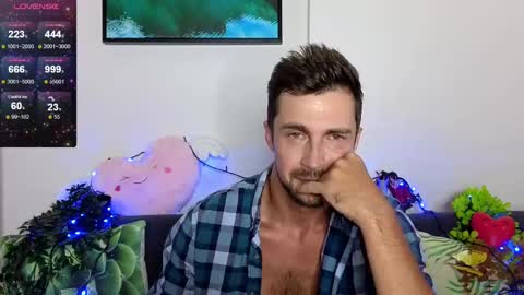 Snapshot of promethe_us chatting on 02-16-25, 03:05 Prometheus original online show from 02-16-25, 03:05