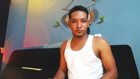 Grande y Gruesa online show from 06-21-26, 04:09