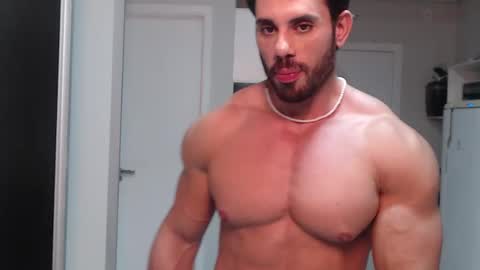 Snapshot of promuscles4u chatting on 12-12-24, 09:15 promuscles4u online show from 12-12-24, 09:15