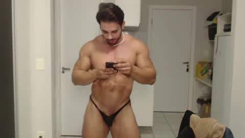 Snapshot of promuscles4u chatting on 12-22-24, 09:31 promuscles4u online show from 12-22-24, 09:31