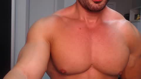 Snapshot of promuscles4u chatting on 03-03-25, 11:35 promuscles4u online show from 03-03-25, 11:35