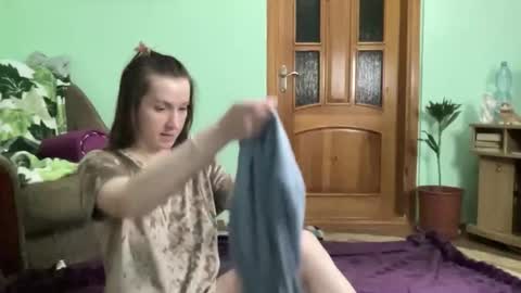 Snapshot of proud_sweet_21 chatting on 10-07-25, 10:07 proud sweet 21 online show from 10-07-25, 10:07