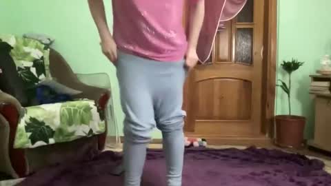 Snapshot of proud_sweet_21 chatting on 10-25-25, 10:37 proud sweet 21 online show from 10-25-25, 10:37