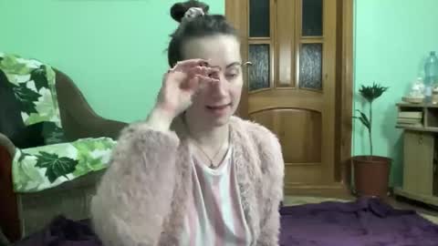 Snapshot of proud_sweet_21 chatting on 11-04-25, 11:37 proud sweet 21 online show from 11-04-25, 11:37