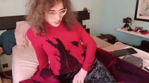 prxscillia_tx online show from 01-18-25, 02:02