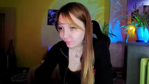 LUCY -----    online show from 05-01-26, 09:03