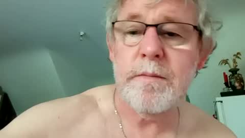 ptitrouquin online show from 06-17-26, 06:38