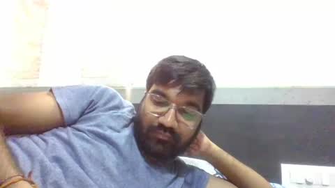 Snapshot of ptl1711 chatting on 01-11-25, 08:43 ptl1711 online show from 01-11-25, 08:43