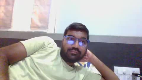 Snapshot of ptl1711 chatting on 11-09-25, 02:43 ptl1711 online show from 11-09-25, 02:43