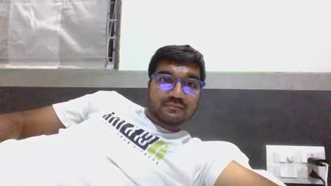 Snapshot of ptl1711 chatting on 11-19-25, 05:57 ptl1711 online show from 11-19-25, 05:57