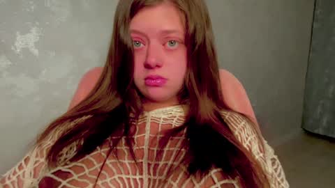 Snapshot of puff_witch chatting on 01-02-25, 07:12 Nayaa Nay 3 online show from 01-02-25, 07:12