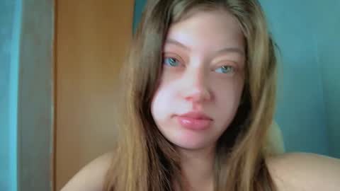 Snapshot of puff_witch chatting on 01-21-25, 05:49 Nayaa Nay 3 online show from 01-21-25, 05:49