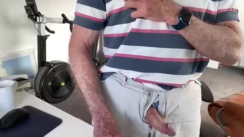 Snapshot of puffiest chatting on 12-26-24, 11:13 puffiest online show from 12-26-24, 11:13