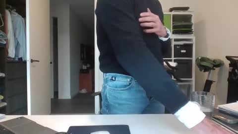 Snapshot of puffiest chatting on 09-12-25, 05:18 puffiest online show from 09-12-25, 05:18