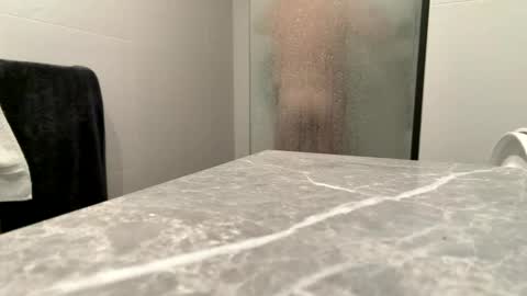 Snapshot of puffiest chatting on 11-17-25, 07:58 puffiest online show from 11-17-25, 07:58