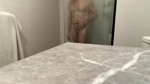 Snapshot of puffiest chatting on 12-17-25, 01:11 puffiest online show from 12-17-25, 01:11