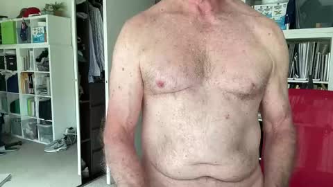 Snapshot of puffiest chatting on 03-01-26, 04:25 puffiest online show from 03-01-26, 04:25