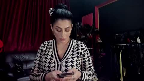 Snapshot of puffy_love chatting on 01-23-25, 09:29 MissPuffyLove online show from 01-23-25, 09:29