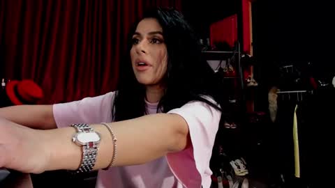 Snapshot of puffy_love chatting on 02-03-25, 07:42 MissPuffyLove online show from 02-03-25, 07:42