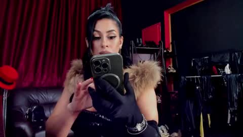 Snapshot of puffy_love chatting on 02-17-25, 01:58 MissPuffyLove online show from 02-17-25, 01:58