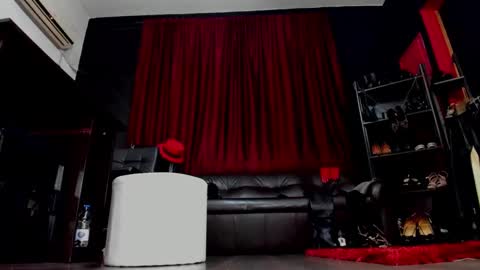 Snapshot of puffy_love chatting on 02-21-25, 03:12 MissPuffyLove online show from 02-21-25, 03:12