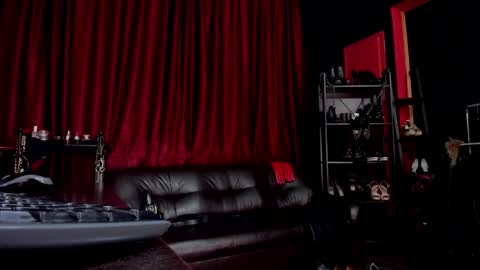 Snapshot of puffy_love chatting on 03-04-25, 10:16 MissPuffyLove online show from 03-04-25, 10:16