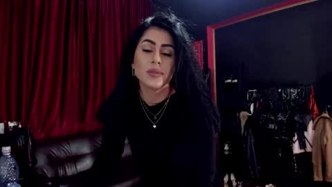 Snapshot of puffy_love chatting on 09-19-25, 08:20 MissPuffyLove online show from 09-19-25, 08:20