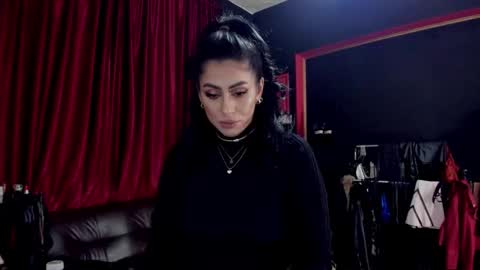 Snapshot of puffy_love chatting on 10-16-25, 06:36 MissPuffyLove online show from 10-16-25, 06:36