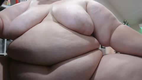 Puggie -  online show from 12-02-24, 11:56