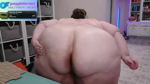 Puggie -  online show from 04-15-26, 02:46