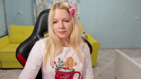 Victoria online show from 01-04-25, 03:29