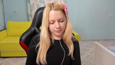 Victoria online show from 03-03-25, 11:33