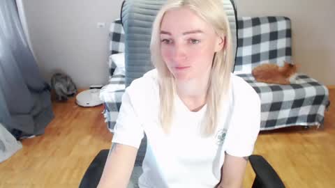 Polly online show from 04-01-26, 05:08