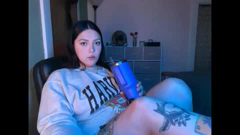 Snapshot of pumpkin_bunny chatting on 09-10-25, 02:33 Pumpkin bunny online show from 09-10-25, 02:33