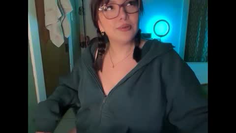 Snapshot of pumpkin_bunny chatting on 10-18-25, 12:13 Pumpkin bunny online show from 10-18-25, 12:13