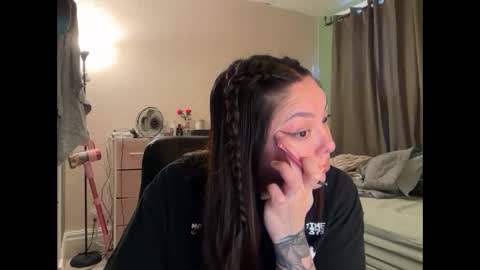 Snapshot of pumpkin_bunny chatting on 12-15-25, 06:56 Pumpkin bunny online show from 12-15-25, 06:56