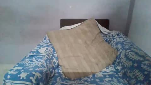 Snapshot of puneripiya chatting on 09-28-25, 09:31 sania 141414 online show from 09-28-25, 09:31