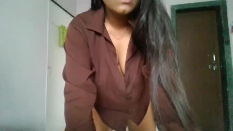 Snapshot of puneripiya chatting on 11-03-25, 06:03 sania 141414 online show from 11-03-25, 06:03