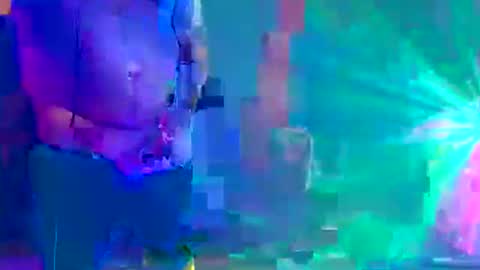 Snapshot of punkrunr083 chatting on 09-27-25, 08:41 punkrunr083 online show from 09-27-25, 08:41