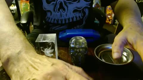 Snapshot of punkypapi chatting on 03-04-25, 03:26 Jojo online show from 03-04-25, 03:26