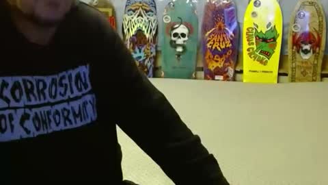 Snapshot of punkypapi chatting on 10-24-25, 12:19 Jojo online show from 10-24-25, 12:19