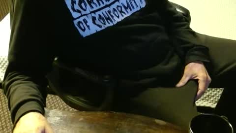 Snapshot of punkypapi chatting on 11-03-25, 07:42 Jojo online show from 11-03-25, 07:42