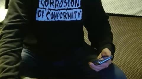 Snapshot of punkypapi chatting on 11-11-25, 02:44 Jojo online show from 11-11-25, 02:44