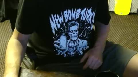 Snapshot of punkypapi chatting on 11-13-25, 08:52 Jojo online show from 11-13-25, 08:52