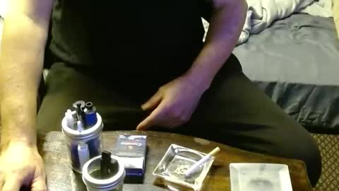 Snapshot of punkypapi chatting on 11-30-25, 08:18 Jojo online show from 11-30-25, 08:18