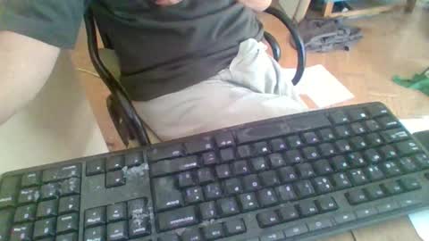 Snapshot of pup_y chatting on 09-23-25, 09:23 pup_y online show from 09-23-25, 09:23