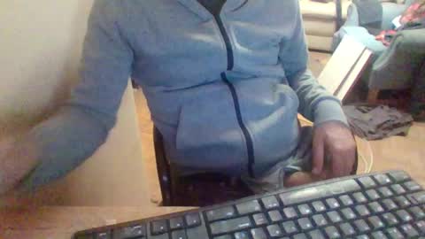 Snapshot of pup_y chatting on 09-27-25, 10:04 pup_y online show from 09-27-25, 10:04